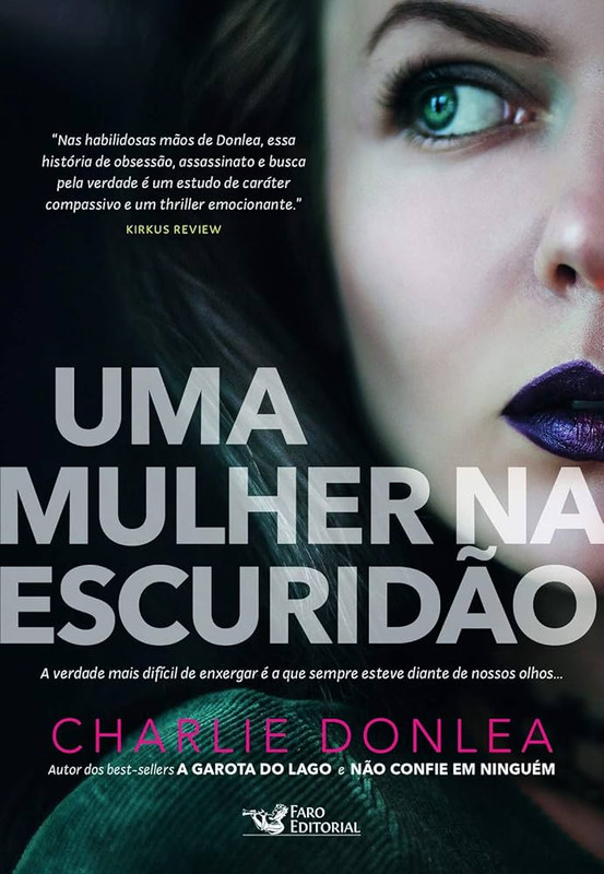 UMA MULHER NA ESCURIDAO