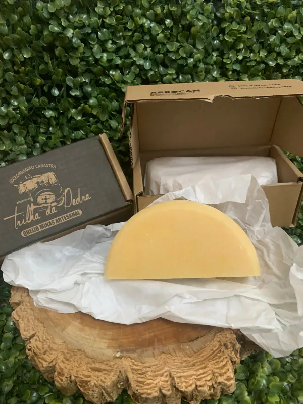 Queijo Canastra Trilha da Pedra Metade Média | 500g |