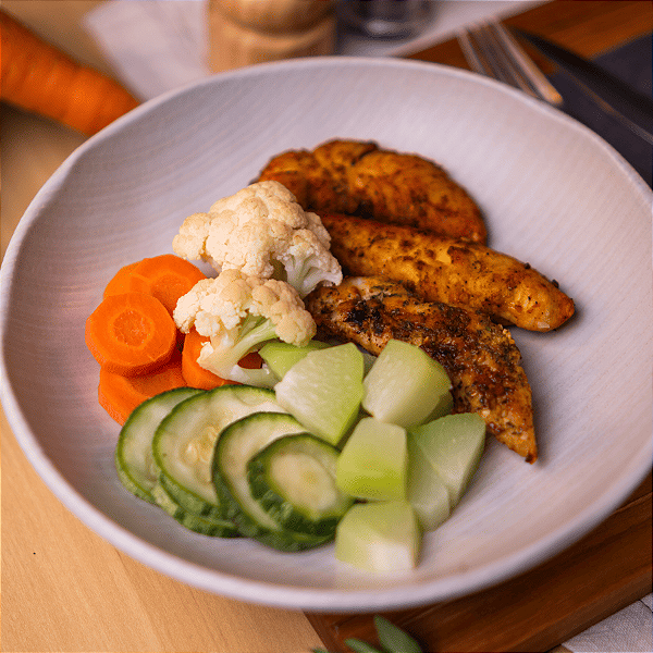 Filé de frango grelhado com mix de legumes - 200g