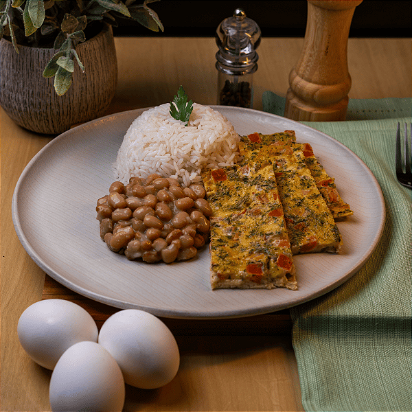 Omelete com arroz branco e feijão carioca - 400G