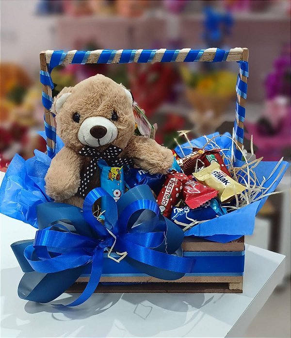 Cesta Doce Carinho com Laço Azul