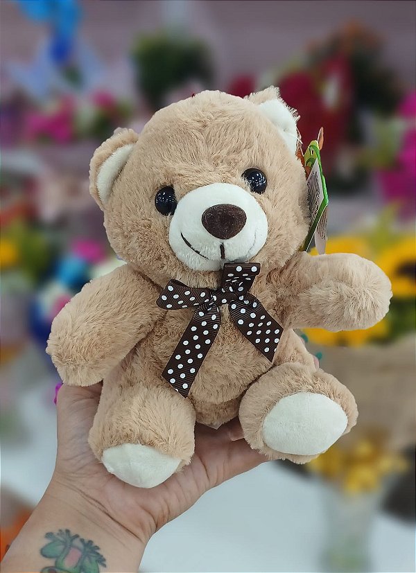 Urso Marrom Claro com Laço 17 cm de Pelúcia FE7015 Fizzy