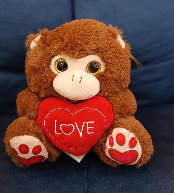 Macaco Marrom um Coração "Love" 20 cm de Pelúcia