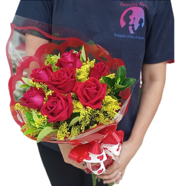 Buquê de 6 (Seis) Rosas Vermelhas Amor em Flores