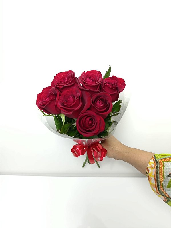 Buquê de 7 (Sete) Rosas Vermelhas – Beleza Natural