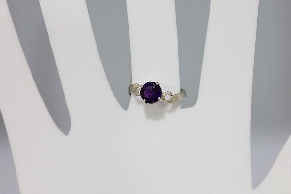 Anel de ametista natural em prata