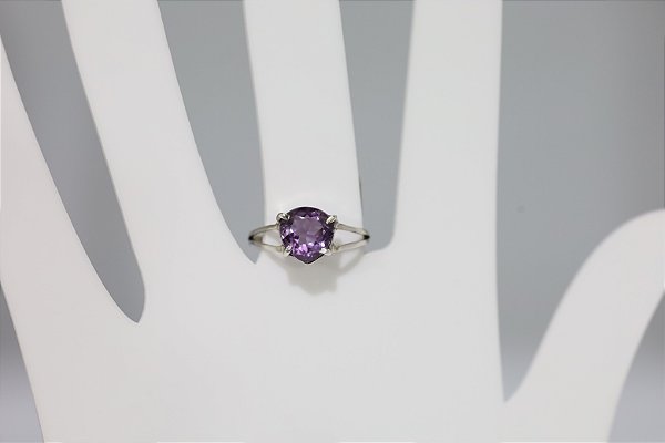 Anel de prata com ametista natural