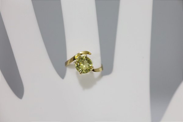 Anel de prata banhado a ouro com green gold natural