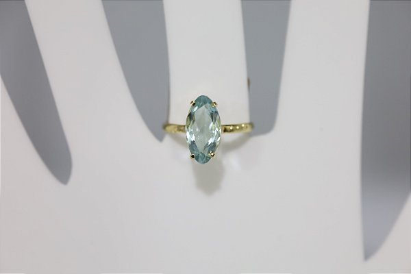 Anel de topazio natural em prata banhado a ouro