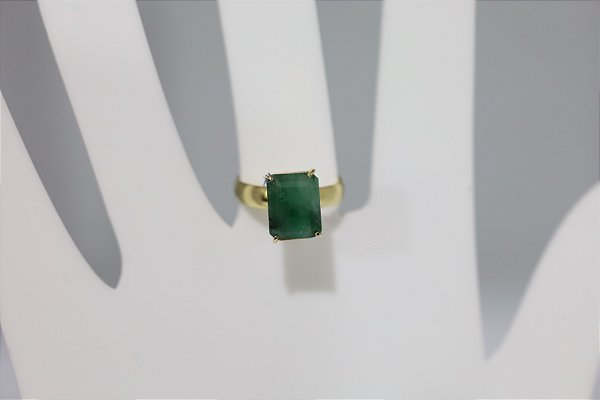 Anel de esmeralda natural em prata banhado a ouro