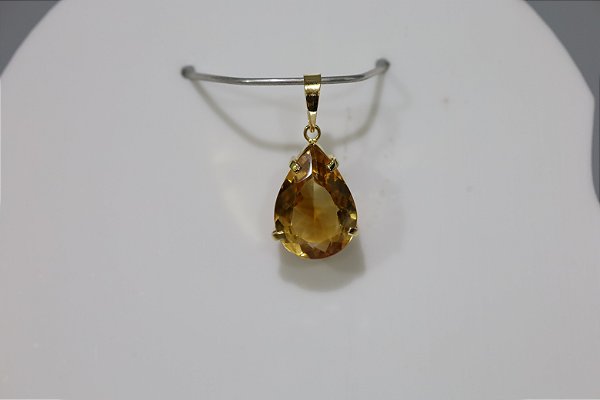 Pingente em prata banhado a ouro com Citrino natural