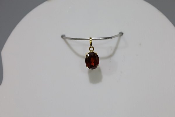 Pingente em prata banhado a ouro com Granada natural