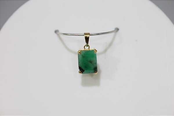 Pingente em prata banhado a ouro com Esmeralda natural