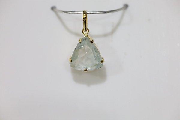 Pingente em prata banhado a ouro com Topazio natural