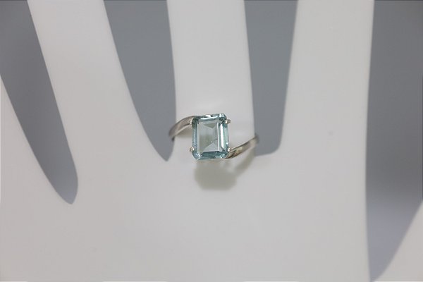 Anel de Topazio natural em prata