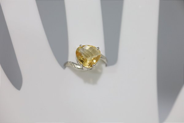 Anel de Citrino natural em prata