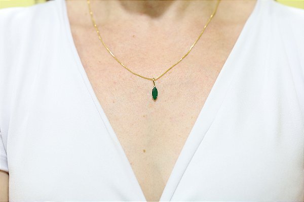 Pingente em ouro 18k com esmeralda natural