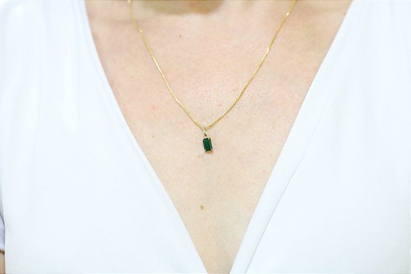 Pingente em ouro 18k com esmeralda natural