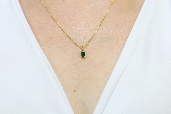 Pingente em ouro 18k com esmeralda natural
