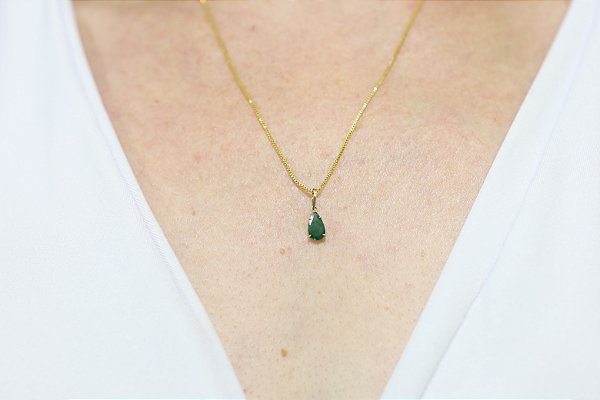 Pingente em ouro 18k com esmeralda natural