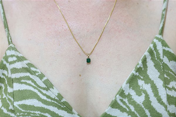 Pingente em ouro 18k com esmeralda natural