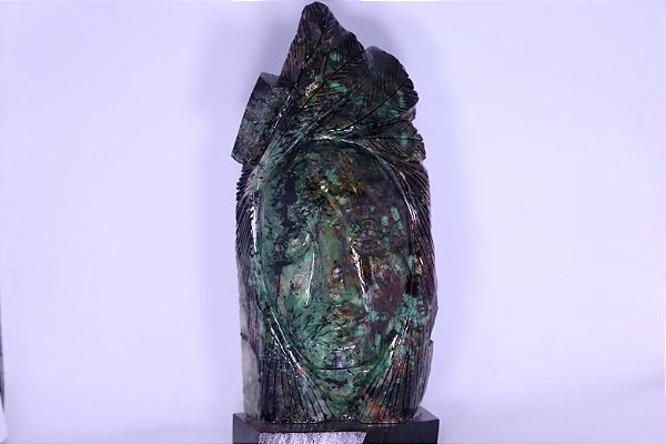 Escultura Indio em Esmeralda Kg 2.7 ALT 24cm