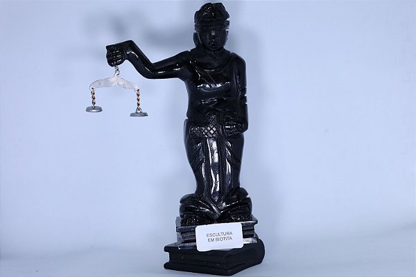 Deusa da Justiça em Biotita Kg 1.03 ALT 21.5cm