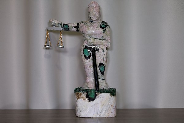 Deusa da Justiça em Esmeralda Altura 30cm 3Kg