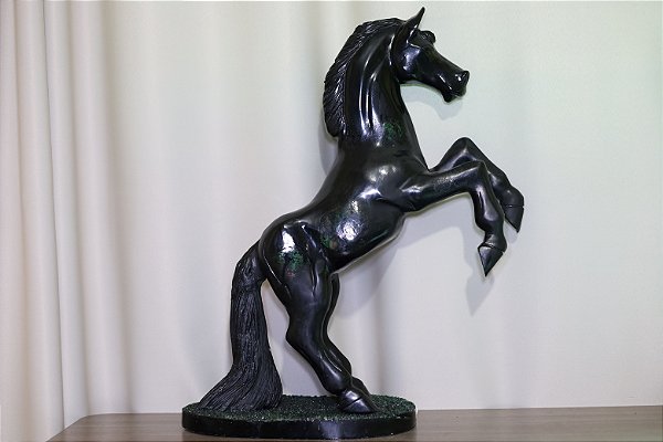 Cavalo Grande em Biotita com Esmeralda Alt 55cm 15kg