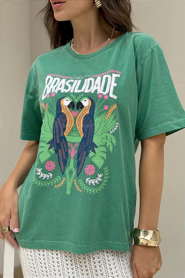 T-SHIRT VERDE ESTONADA BRASILIDADE