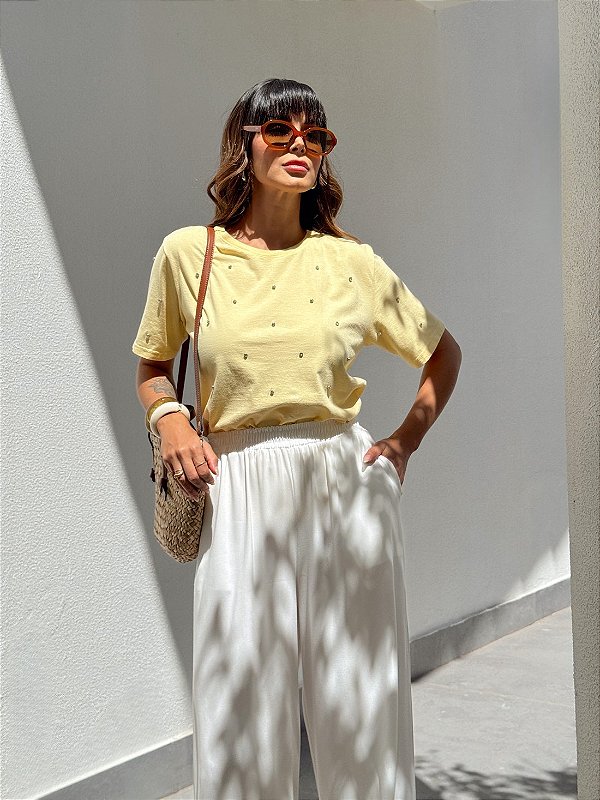 T-SHIRT PREMIUM AMARELO CANDY COM STRASS