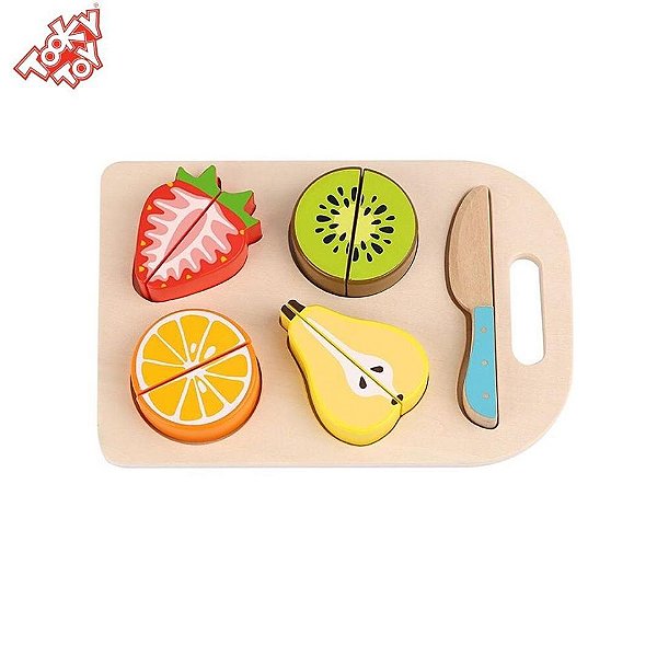 CORTANDO FRUTAS