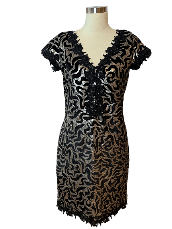 VEST MIDI DECOTE V PRETO ESQUIRE P