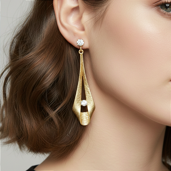 Brinco dourado folheado banhado