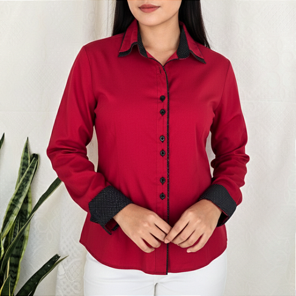 Camisa vermelha poá M