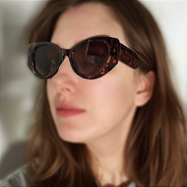 Oculos sol tartaruga UV400 CE