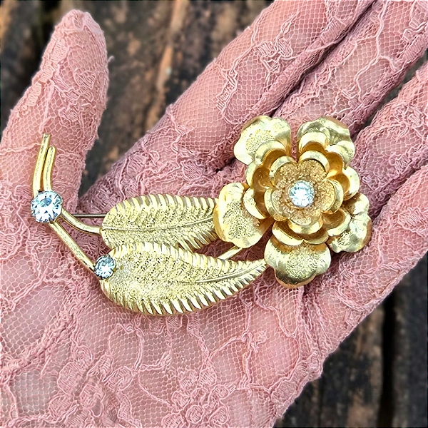 Broche floral vintage