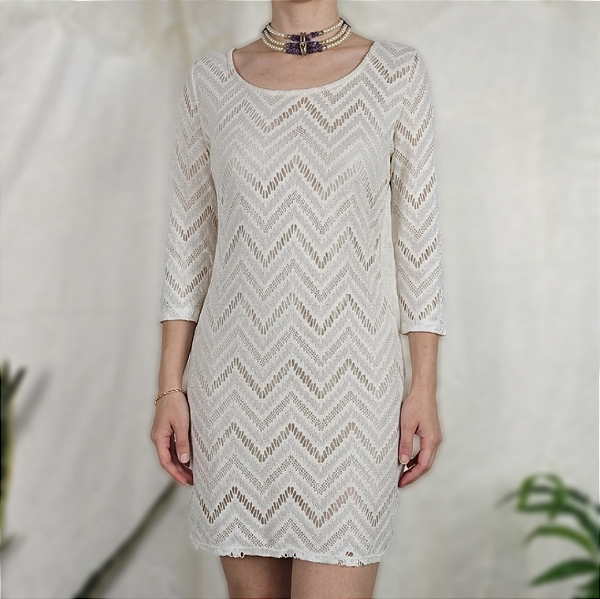 Vestido off white rendado PP