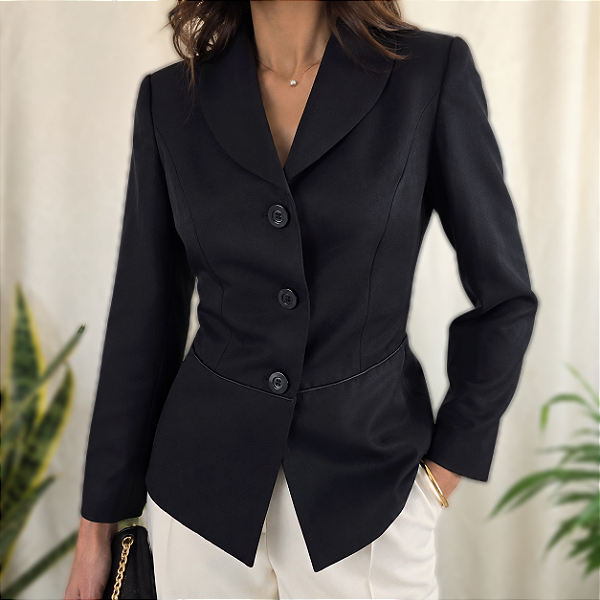 Blazer preto acinturado P
