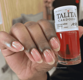 Esmalte Blush Nas Unhas - Coleção Talita Cardozo