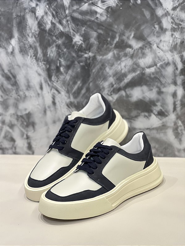 SNEAKER OFF COM AZUL MARINHO