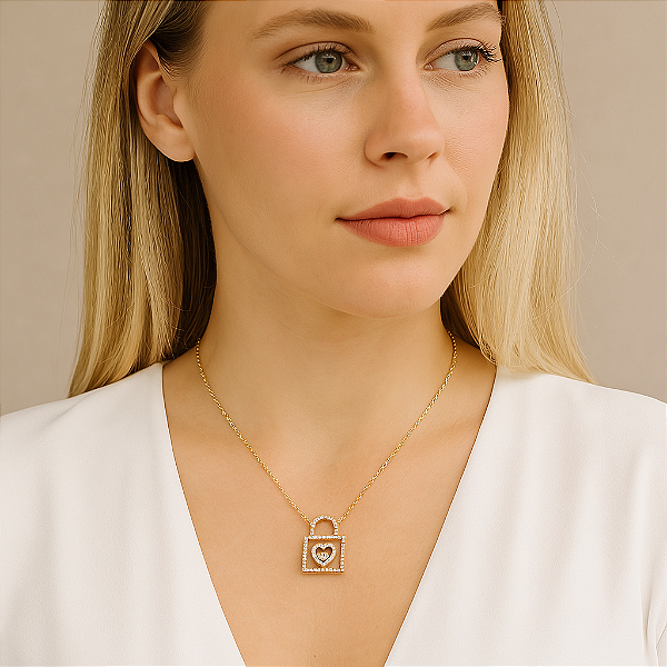 COLAR CORAÇÃO CADEADO