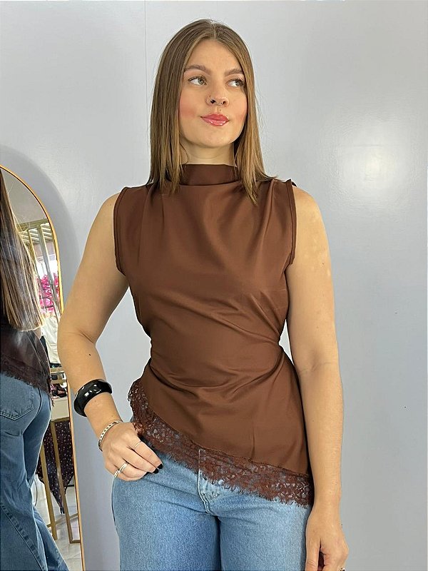 Blusa Camila Renda Marrom