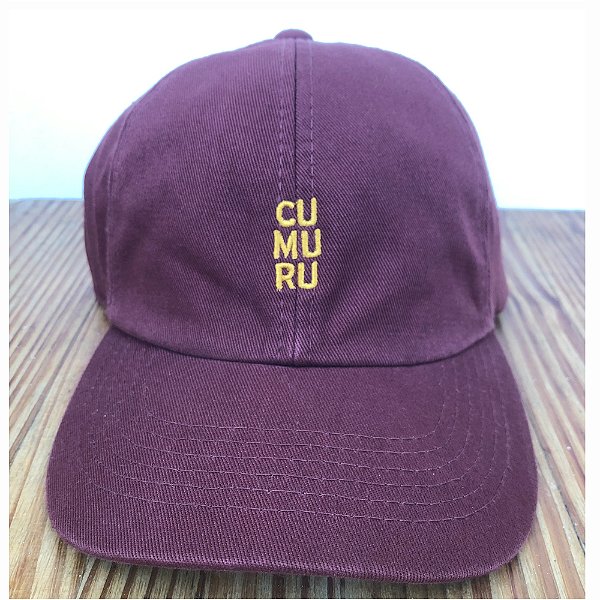 Boné Dad Hat CU MU RU Vinho Bordado