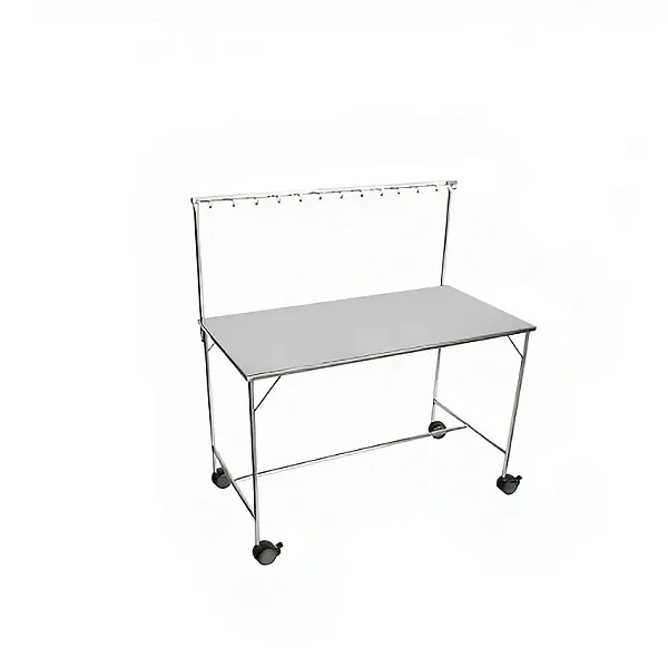 Mesa Instrumental com Varal