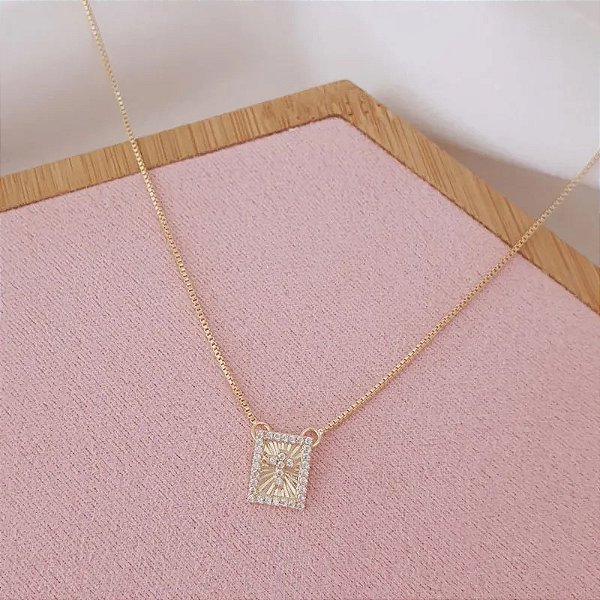 Colar Cristo Cravejado