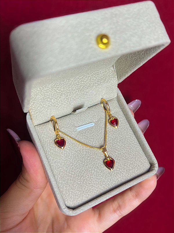 Conjunto de Coração Vermelho
