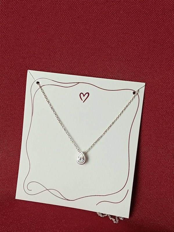 Colar com Pingente Gota