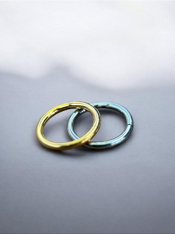 Argola Lisa Titânio