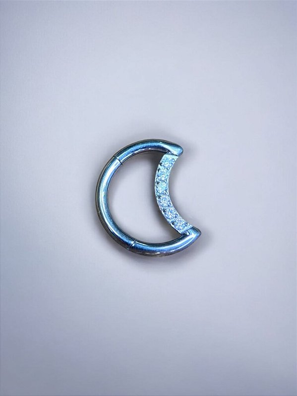 Lua Cravejado com Zircônias Titânio